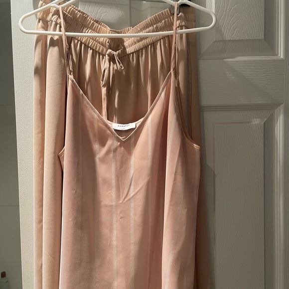 Cami top. Lightweight great for summer - Picture 1 of 3